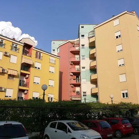 Apartment Apartman Melada *
